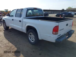 2003 Dodge Dakota Sport with VIN 1D7HL38X03S275203, listed as a IAAI auction lot 41992763 with 153,176 mi miles. Bid and sale history available at carsss.com. Image 3.