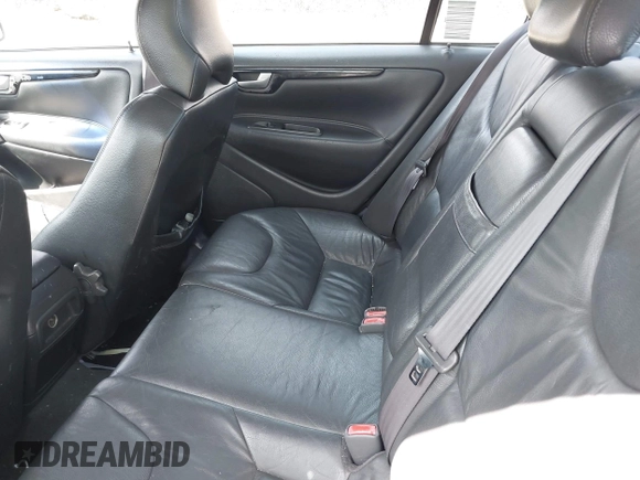 2004 Volvo S60 with VIN YV1RS61T642380706, listed as a IAAI auction lot 41945632 with Not provided miles and . Bid and sale history available at DreamBid. Image 8.