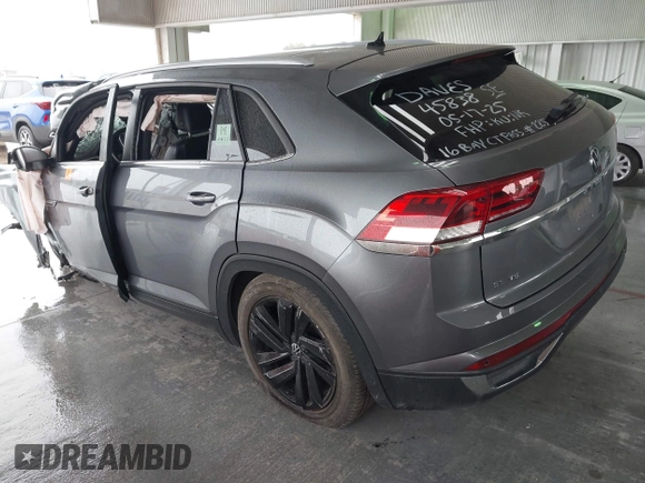 2021 Volkswagen Atlas SE z VIN 1V2JE2CA8MC237781, wystawiony jako IAAI lot #42404797 z przebiegiem Nie podano mil oraz . Historia ofert i sprzedaży dostępna na DreamBid. Obrazek 3.