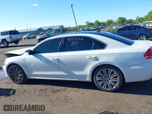 2015 Volkswagen Passat SE с VIN 1VWBS7A31FC075721, выставлен на аукционе IAAI как лот 42326684 с пробегом 177 448 миль миль и . История ставок и продаж доступна на DreamBid. Изображение 14.