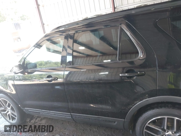 2016 Ford Explorer Sport with VIN 1FM5K8GT8GGB39126, listed as a IAAI auction lot 42543200 with 135,903 mi miles and . Bid and sale history available at DreamBid. Image 15.