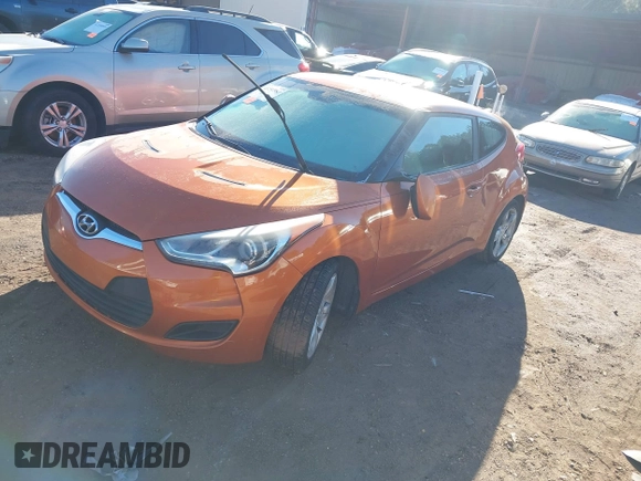 2013 Hyundai Veloster w/Gray Int with VIN KMHTC6AD3DU126193, listed as a IAAI auction lot 41251982 with 119,066 mi miles. Bid and sale history available at carsss.com. Image 17.