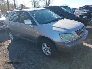 2001 Lexus RX 300 with VIN JTJHF10U210198749, listed as a IAAI auction lot 41820312 with 236,539 mi miles. Bid and sale history available at carsss.com. Image 1.