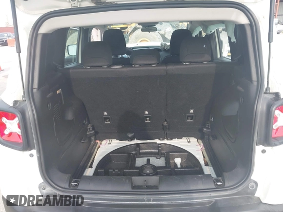 2020 Jeep Renegade Jeepster with VIN ZACNJAAB4LPL64670, listed as a IAAI auction lot 42390799 with 92,899 mi miles and . Bid and sale history available at DreamBid. Image 17.