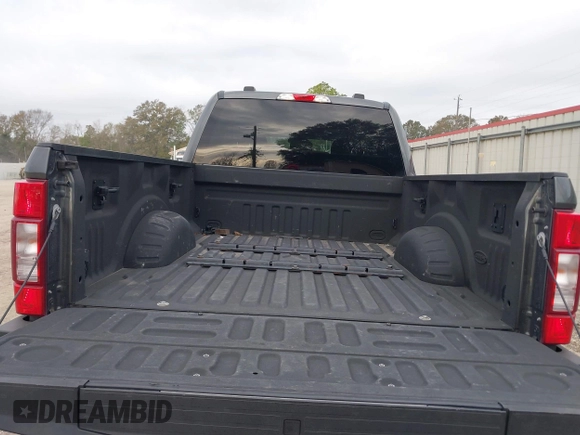 2020 Ford F-250 XL with VIN 1FT7W2BT0LED57167, listed as a IAAI auction lot 41233813 with 62,407 mi miles and . Bid and sale history available at DreamBid. Image 8.