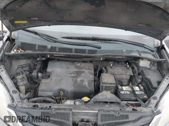 2014 Toyota Sienna LE AAS with VIN 5TDKK3DC8ES457023, listed as a IAAI auction lot 42067713 with 335,130 mi miles. Bid and sale history available at carsss.com. Image 10.