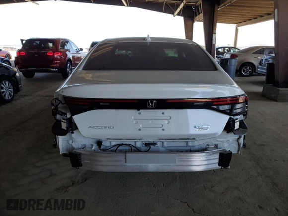 2024 Honda Accord Touring с VIN 1HGCY2F83RA040323, выставлен на аукционе Copart как лот 61009105 с пробегом 7 123 миль миль и Списание • Salvage title. История ставок и продаж доступна на DreamBid. Изображение 6.