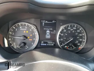 2019 Infiniti Q50 3.0t LUXE with VIN JN1EV7AR0KM593743, listed as a Copart auction lot 83748304 with 70,650 mi miles and Salvage Title. Bid and sale history available at carsss.com. Image 9.