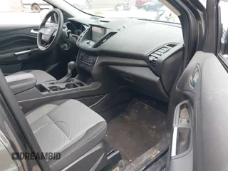 2017 Ford Escape SE с VIN 1FMCU9GD3HUD71233, выставлен на аукционе IAAI как лот 42449711 с пробегом 107 666 миль миль и . История ставок и продаж доступна на DreamBid. Изображение 5.