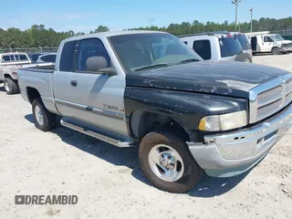 2000 Dodge 1500 z VIN 1B7HF13Z7YJ147052, wystawiony jako IAAI lot #42196659 z przebiegiem 191 316 mil mil oraz . Historia ofert i sprzedaży dostępna na DreamBid. Obrazek 1.