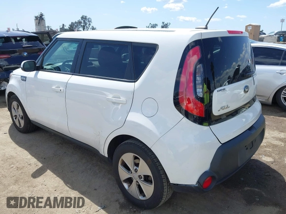 2016 Kia Soul with VIN KNDJN2A27G7342550, listed as a IAAI auction lot 41969942 with 133,140 mi miles. Bid and sale history available at carsss.com. Image 3.