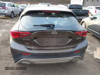 2017 Infiniti QX30 Luxury with VIN SJKCH5CR8HA034526, listed as a IAAI auction lot 41338947 with 67,166 mi miles. Bid and sale history available at carsss.com. Image 15.