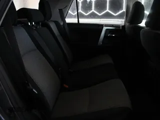 2019 Toyota 4Runner SR5 z VIN JTEBU5JR4K5733967, wystawiony jako Copart lot #59749215 z przebiegiem 42 467 mil mil oraz Szkoda całkowita • Salvage title. Historia ofert i sprzedaży dostępna na DreamBid. Obrazek 6.