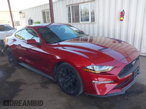 2019 Ford Mustang EcoBoost z VIN 1FA6P8TH6K5186130, wystawiony jako IAAI lot #42324251 z przebiegiem 82 674 mil mil oraz . Historia ofert i sprzedaży dostępna na DreamBid. Obrazek 1.