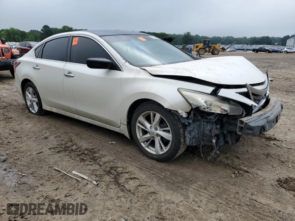 2015 Nissan Altima SV z VIN 1N4AL3AP2FC116869, wystawiony jako Copart lot #56748255 z przebiegiem 129 818 mil mil oraz Czysty tytuł • Clean title. Historia ofert i sprzedaży dostępna na DreamBid. Obrazek 4.
