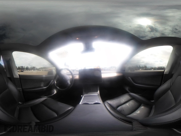 2022 Tesla Model Y Long Range z VIN 7SAYGDEE9NF494901, wystawiony jako IAAI lot #42310520 z przebiegiem 62 515 mil mil oraz . Historia ofert i sprzedaży dostępna na DreamBid. Obrazek 20.