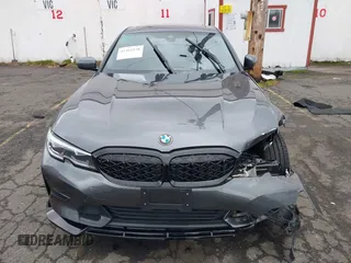 2022 BMW 3 Series 330i xDrive with VIN 3MW5R7J09N8C69868, listed as a IAAI auction lot 41462538 with 1 mi miles. Bid and sale history available at carsss.com. Image 12.