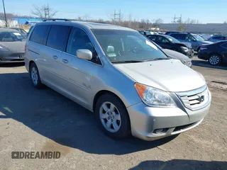 2008 Honda Odyssey Touring with VIN 5FNRL38888B005406, listed as a IAAI auction lot 41689635 with 164,340 mi miles. Bid and sale history available at carsss.com. Image 1.