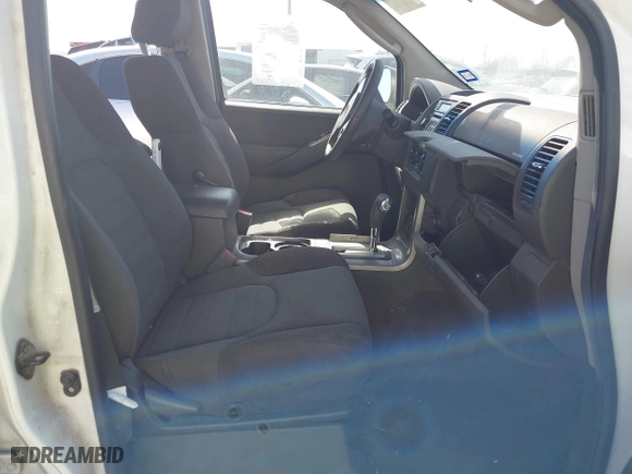 2005 Nissan Pathfinder SE with VIN 5N1AR18U35C771657, listed as a IAAI auction lot 41793114 with 181,777 mi miles. Bid and sale history available at carsss.com. Image 5.
