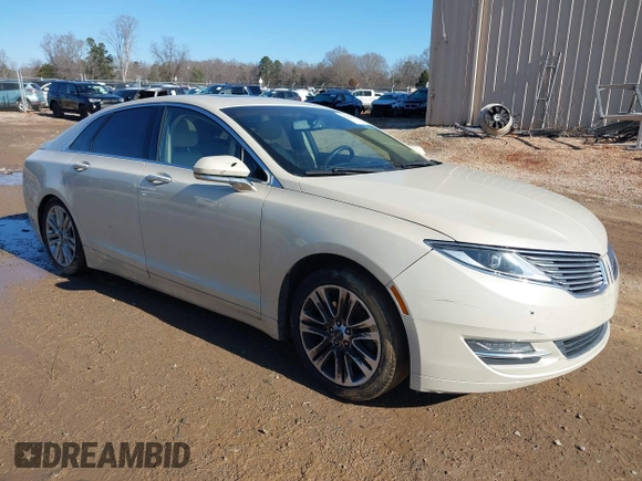 2016 Lincoln MKZ z VIN 3LN6L2J94GR611830, wystawiony jako IAAI lot #41264148 z przebiegiem 155 065 mil mil oraz . Historia ofert i sprzedaży dostępna na DreamBid. Obrazek 1.