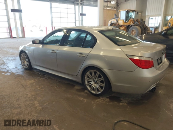 2009 BMW 5 Series 550i with VIN WBANW53549CT55674, listed as a IAAI auction lot 41507964 with 162,776 mi miles and . Bid and sale history available at carsss.com. Image 3.