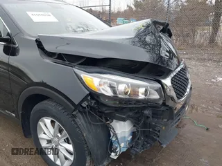 2018 Kia Sorento LX V6 with VIN 5XYPGDA5XJG419416, listed as a IAAI auction lot 41650650 with 95,897 mi miles. Bid and sale history available at carsss.com. Image 18.