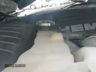 2021 Chrysler 300 S z VIN 2C3CCABT4MH558327, wystawiony jako IAAI lot #41973134 z przebiegiem 58 216 mil mil oraz . Historia ofert i sprzedaży dostępna na DreamBid. Obrazek 18.