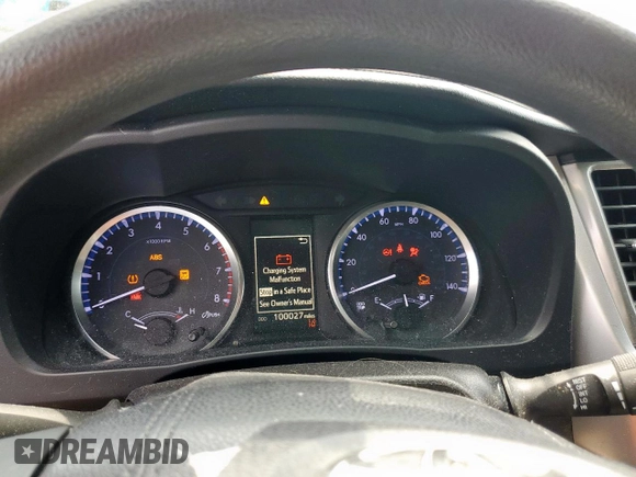 2018 Toyota Highlander LE with VIN 5TDZARFH2JS038835, listed as a Copart auction lot 57918435 with 100,027 mi miles and Salvage title. Bid and sale history available at DreamBid. Image 9.