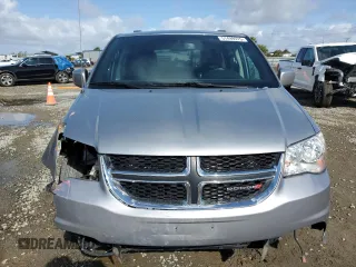 2017 Dodge Grand Caravan SXT with VIN 2C4RDGCG3HR861235, listed as a Copart auction lot 51499975 with 86,928 mi miles and Salvage Title. Bid and sale history available at DreamBid. Image 5.