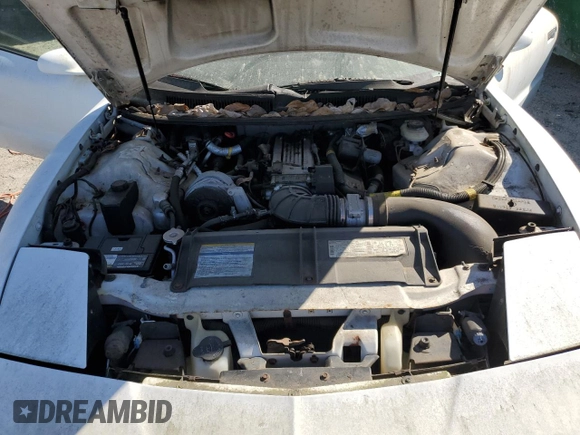 1996 Pontiac Firebird Formula with VIN 2G2FV22P7T2224391, listed as a Copart auction lot 49730685 with 176,552 mi miles and Clean title. Bid and sale history available at DreamBid. Image 11.