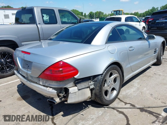 2005 Mercedes-Benz SL 500 z VIN WDBSK75F55F098924, wystawiony jako IAAI lot #42215237 z przebiegiem 211 102 mil mil oraz . Historia ofert i sprzedaży dostępna na DreamBid. Obrazek 4.