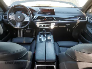 2020 BMW 7 Series 740i with VIN WBA7T2C00LGL17895, listed as a Copart auction lot 70637582 with 30,301 mi miles. Bid and sale history available at carsss.com. Image 8.