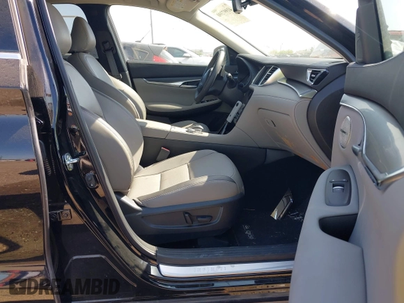 2024 Infiniti QX50 Luxe с VIN 3PCAJ5BA8RF106523, выставлен на аукционе IAAI как лот 41997390 с пробегом 2 386 миль миль и . История ставок и продаж доступна на DreamBid. Изображение 5.