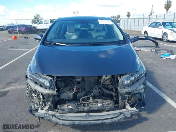 2018 Toyota Prius Prime Plus with VIN JTDKARFP2J3101572, listed as a IAAI auction lot 41784136 with NaN miles. Bid and sale history available at carsss.com. Image 13.