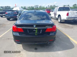 2011 BMW 7 Series 750Li xDrive z VIN WBAKC8C54BC431851, wystawiony jako IAAI lot #42216519 z przebiegiem 106 022 mil mil oraz . Historia ofert i sprzedaży dostępna na DreamBid. Obrazek 16.