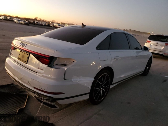 2020 Audi A8 L with VIN WAU8EAF83LN003891, listed as a Copart auction lot 81360214 with 29,068 mi miles and Clean Title. Bid and sale history available at carsss.com. Image 3.