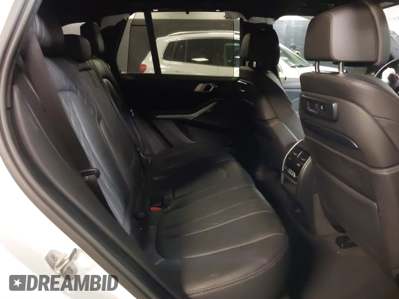 2022 BMW X5 M50i with VIN 5UXJU4C01N9M81857, listed as a IAAI auction lot 41592857 with 15,122 mi miles. Bid and sale history available at carsss.com. Image 8.