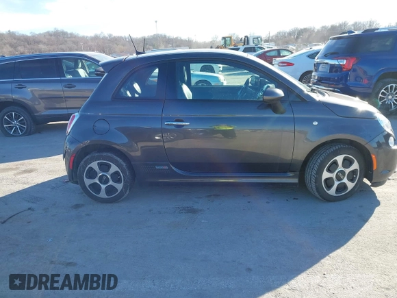 2017 FIAT 500e with VIN 3C3CFFGE6HT682417, listed as a IAAI auction lot 41432822 with 73,447 mi miles. Bid and sale history available at carsss.com. Image 13.