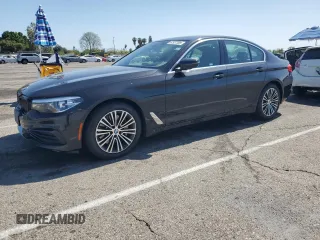 2019 BMW 5 Series 530i z VIN WBAJA5C56KG900463, wystawiony jako Copart lot #57527285 z przebiegiem 41 111 mil mil oraz Szkoda całkowita • Salvage title. Historia ofert i sprzedaży dostępna na DreamBid. Obrazek 1.