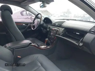 2001 Mercedes-Benz CL 500/600 z VIN WDBPJ75J91A015029, wystawiony jako IAAI lot #42206709 z przebiegiem 100 821 mil mil oraz . Historia ofert i sprzedaży dostępna na DreamBid. Obrazek 5.