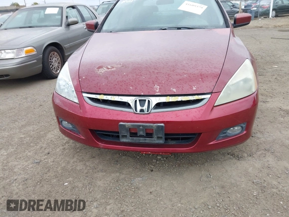 2006 Honda Accord EX-L z VIN 1HGCM56806A041521, wystawiony jako IAAI lot #41689379 z przebiegiem 240 178 mil mil oraz . Historia ofert i sprzedaży dostępna na DreamBid. Obrazek 6.