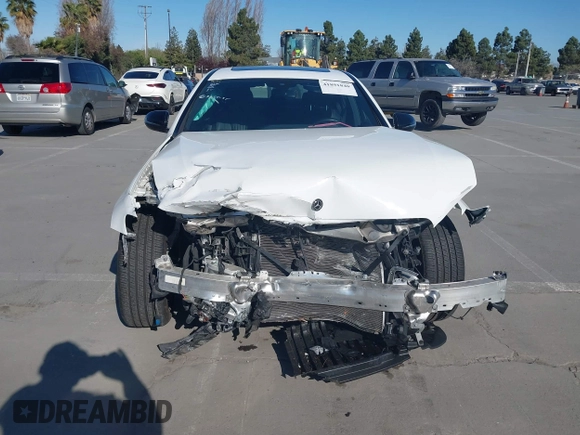2019 Mercedes-Benz E 300 with VIN WDDZF4JB1KA686212, listed as a IAAI auction lot 41891840 with 30,088 mi miles and . Bid and sale history available at DreamBid. Image 13.