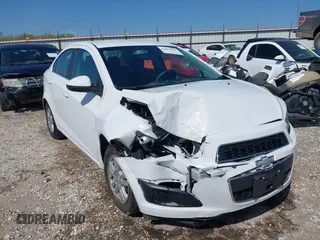 2014 Chevrolet Sonic LT с VIN 1G1JC5SB8E4100279, выставлен на аукционе IAAI как лот 42054058 с пробегом 47 526 миль миль и . История ставок и продаж доступна на DreamBid. Изображение 1.