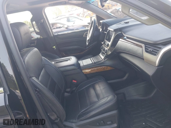 2015 GMC Yukon XL Denali with VIN 1GKS1JKJ5FR653076, listed as a IAAI auction lot 42072132 with 288,568 mi miles. Bid and sale history available at carsss.com. Image 5.
