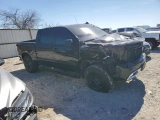 2021 Chevrolet Silverado 1500 LT Trail Boss with VIN 3GCPYFEL8MG420605, listed as a Copart auction lot 46255365 with 39,245 mi miles and Salvage Title. Bid and sale history available at DreamBid. Image 4.