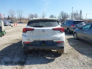 2024 Buick Encore GX Sport Touring z VIN KL4AMESL6RB189875, wystawiony jako IAAI lot #41780976 z przebiegiem 22 969 mil mil oraz . Historia ofert i sprzedaży dostępna na DreamBid. Obrazek 16.