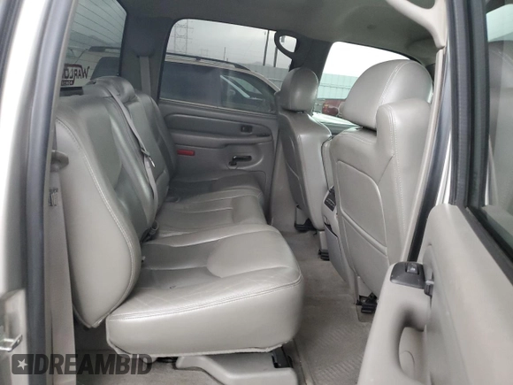 2005 GMC Sierra Denali z VIN 2GTEK63N951254277, wystawiony jako Copart lot #47635015 z przebiegiem 177 167 mil mil oraz Szkody całkowita. Historia ofert i sprzedaży dostępna na DreamBid. Obrazek 10.