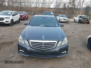 2010 Mercedes-Benz E-Class E 550 Luxury with VIN WDDHF9AB8AA144791, listed as a IAAI auction lot 41247610 with 138,972 mi miles. Bid and sale history available at carsss.com. Image 12.