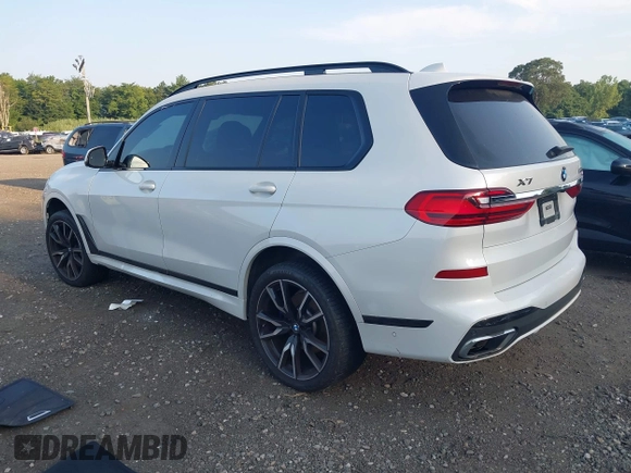 2019 BMW X7 xDrive50i z VIN 5UXCX4C53KLB40280, wystawiony jako IAAI lot #39936228 z przebiegiem Nie podano mil oraz . Historia ofert i sprzedaży dostępna na DreamBid. Obrazek 3.