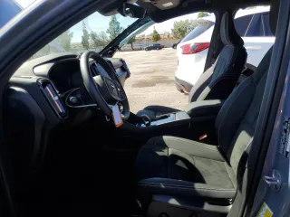 2023 Volvo C40 Plus with VIN YV4ED3GLXP2048984, listed as a Copart auction lot 70984553 with 6,816 mi miles. Bid and sale history available at carsss.com. Image 7.